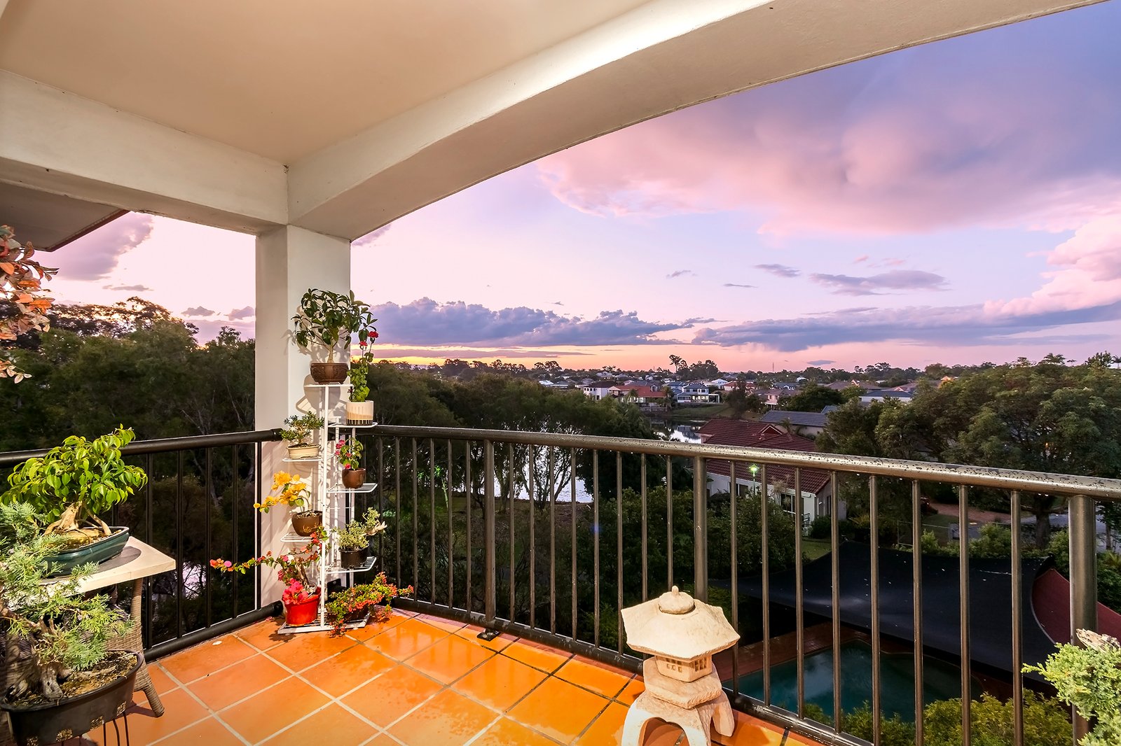 21 25-27 Commerce Drive ROBINA 1