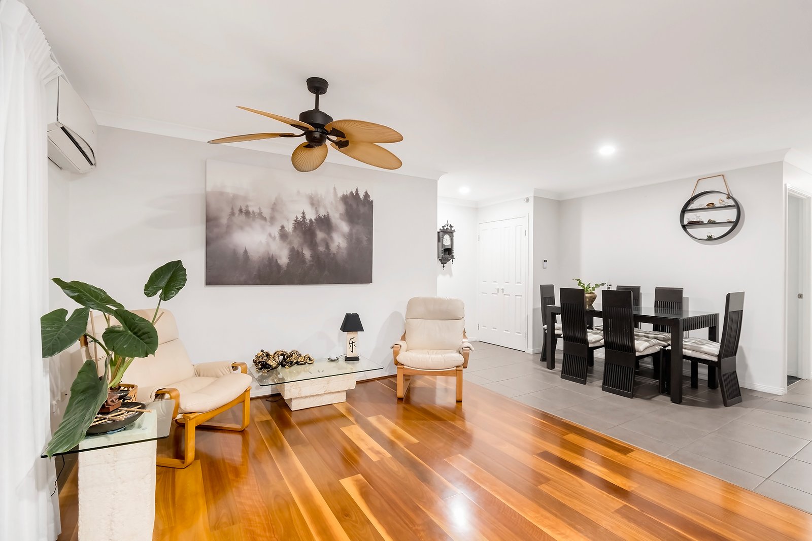 21 25-27 Commerce Drive ROBINA 6