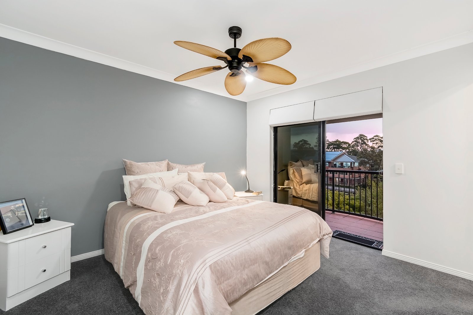 21 25-27 Commerce Drive ROBINA 8