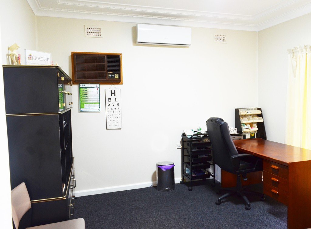 21-25 Parliament Road MACQUARIE FIELDS 2