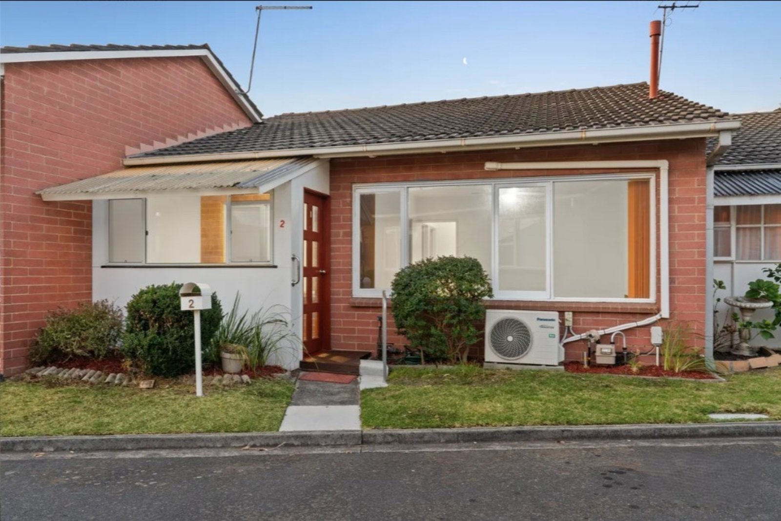 Gallery: 2/1-3 James Street
