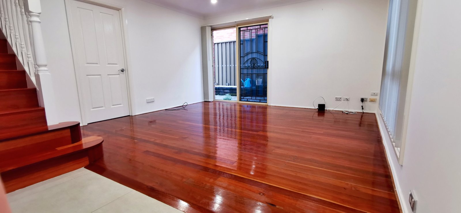 2/1-3 Mercury Street BEVERLY HILLS 2