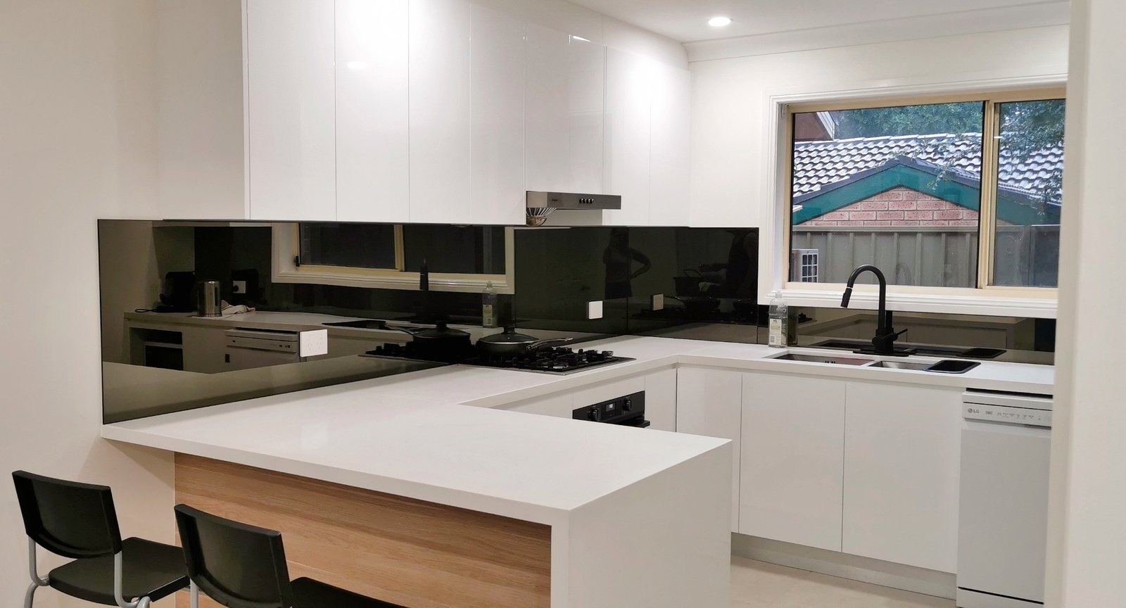 2/1-3 Mercury Street BEVERLY HILLS 6