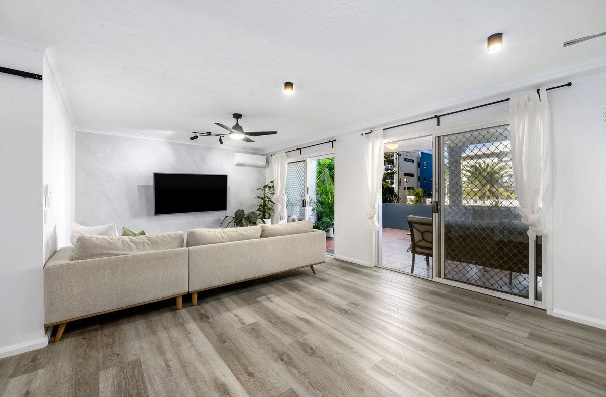 2/1-5 Tallebudgera Drive Palm Beach 3