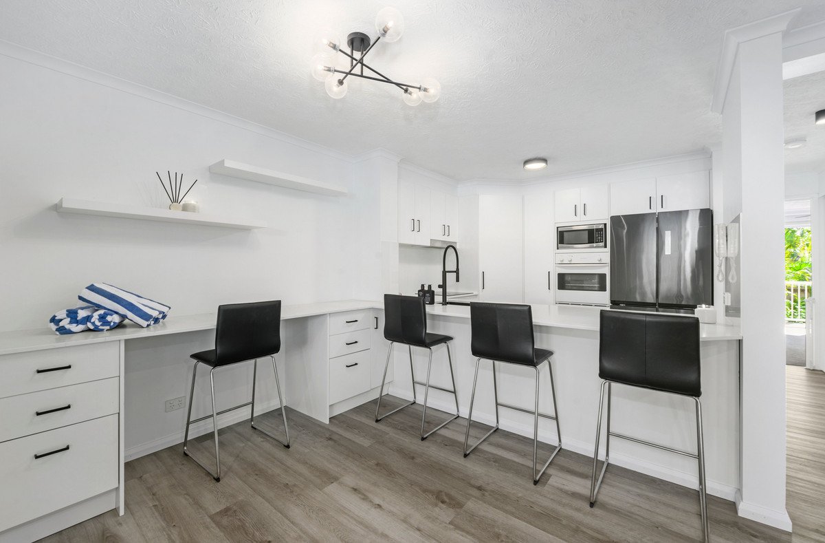 2/1-5 Tallebudgera Drive Palm Beach 6