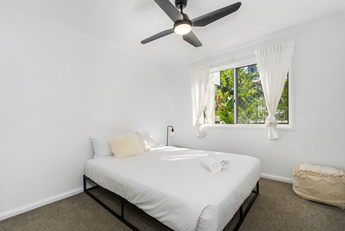 2/1-5 Tallebudgera Drive Palm Beach 10