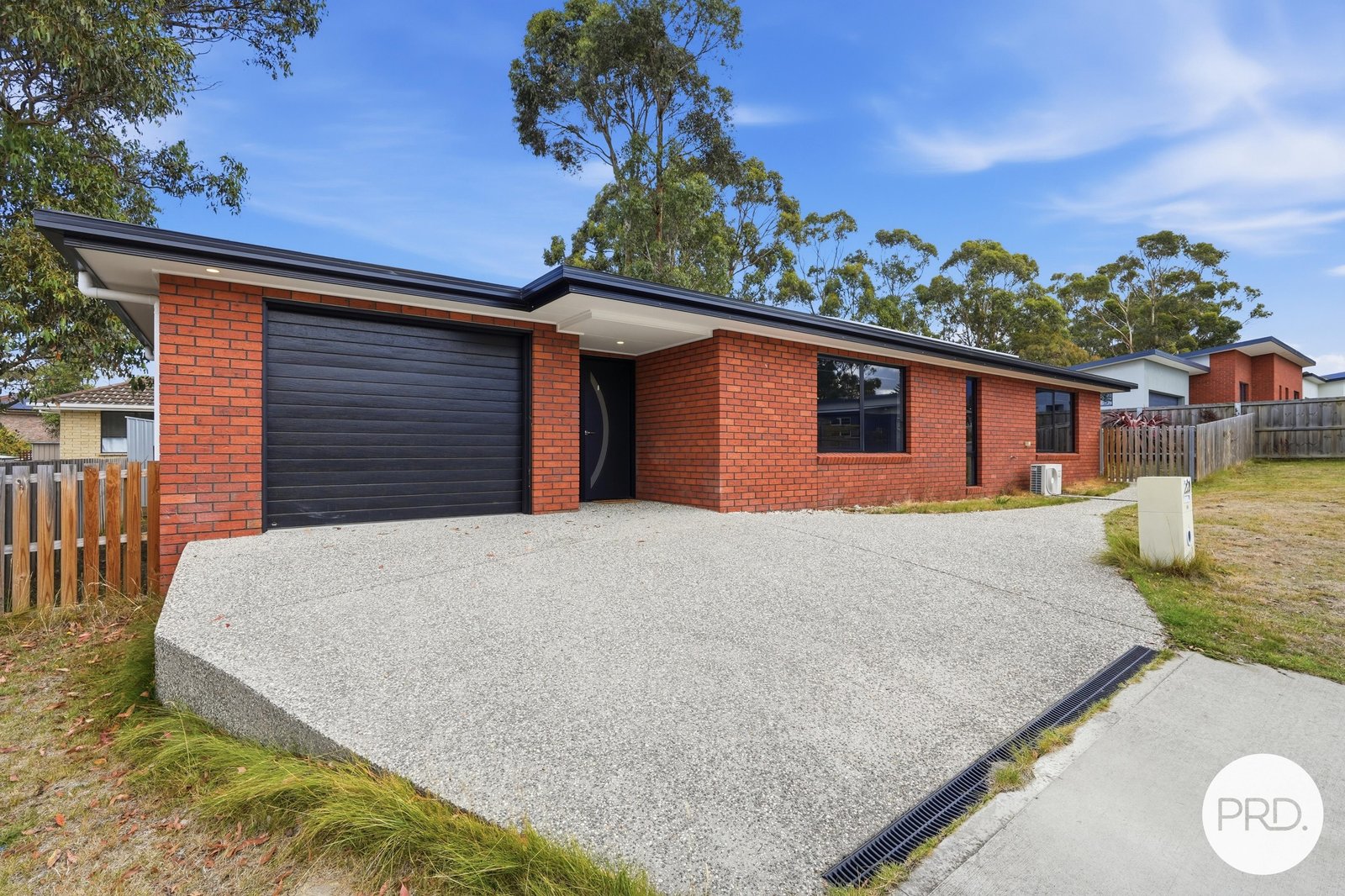 21 Advocate Drive KINGSTON 2