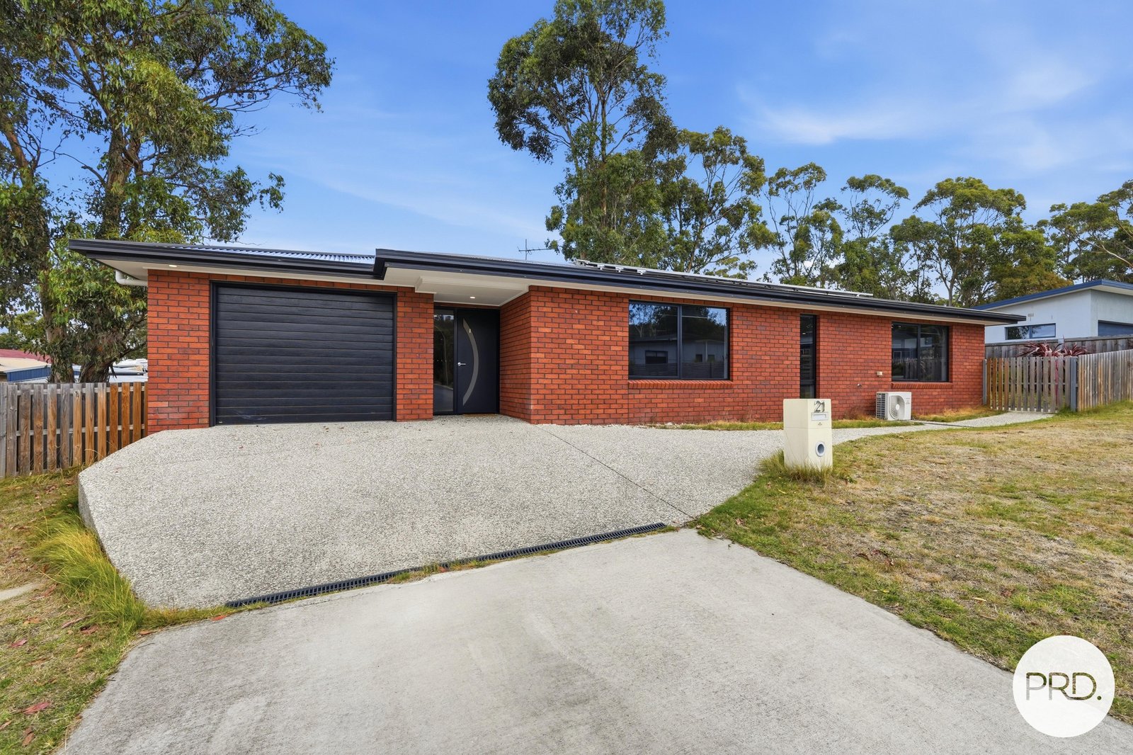 21 Advocate Drive KINGSTON 24