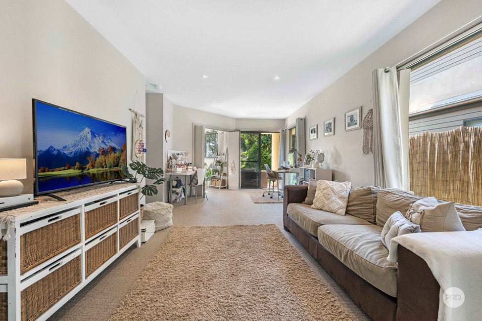 21 Albacore Drive CORLETTE 12