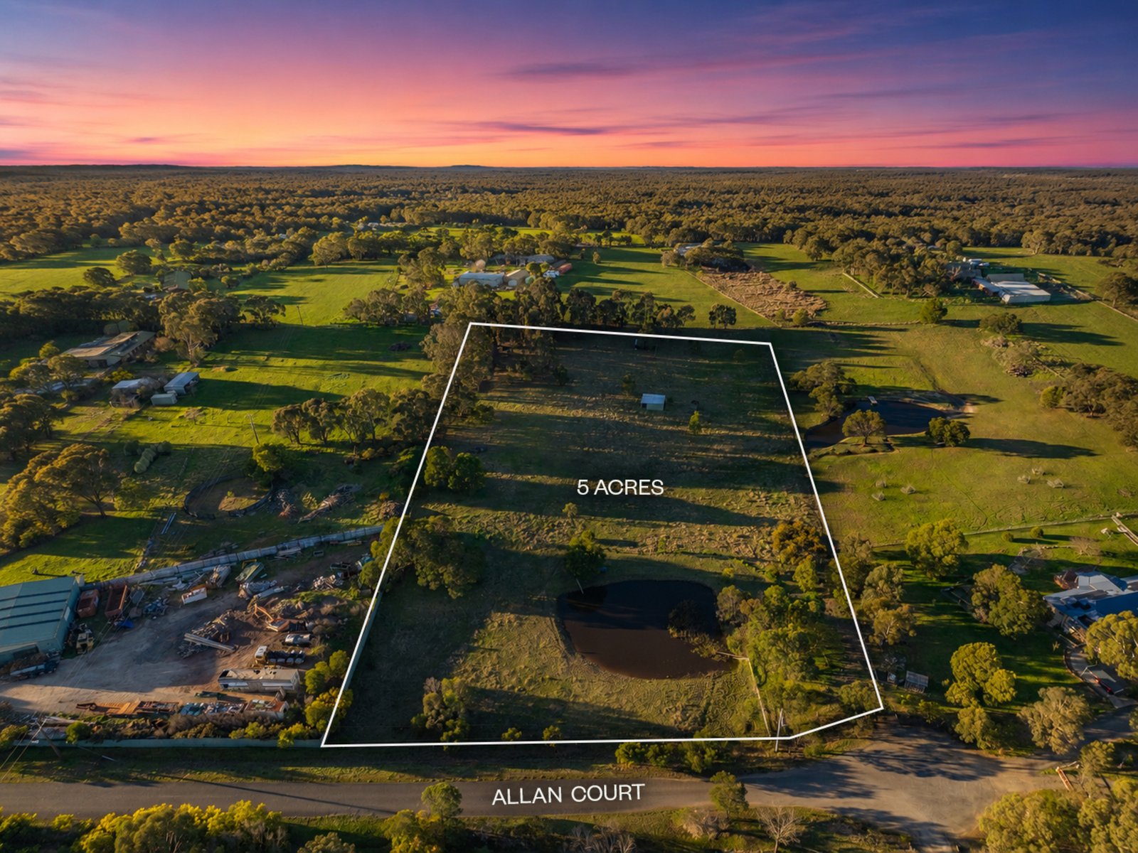 Photos: 21 Allan Court