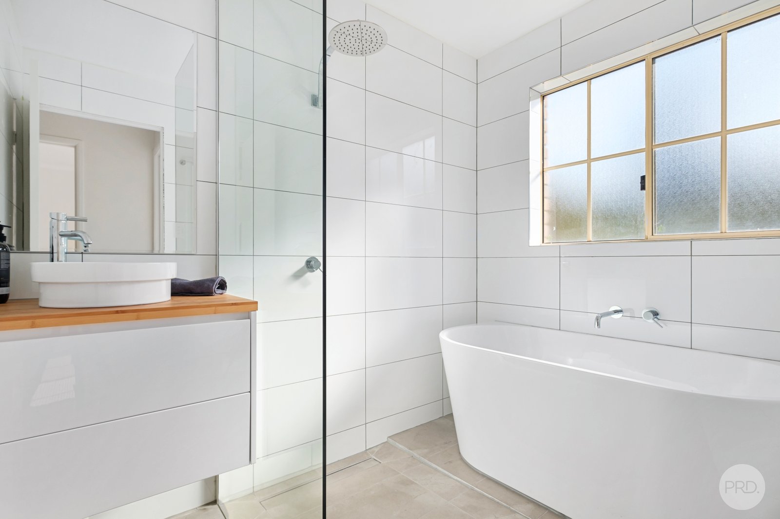 2/1 Allport Place LENAH VALLEY 15