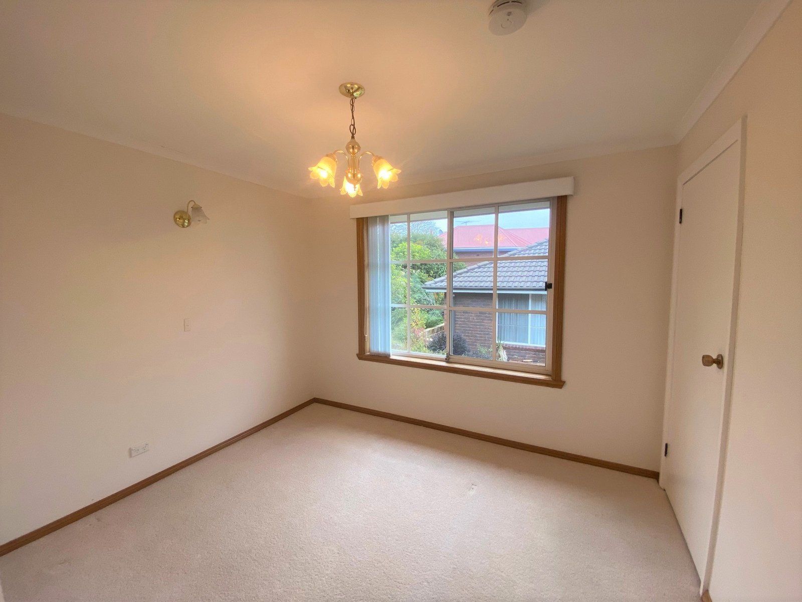 2/1 Alt na Craig Avenue MOUNT STUART 10