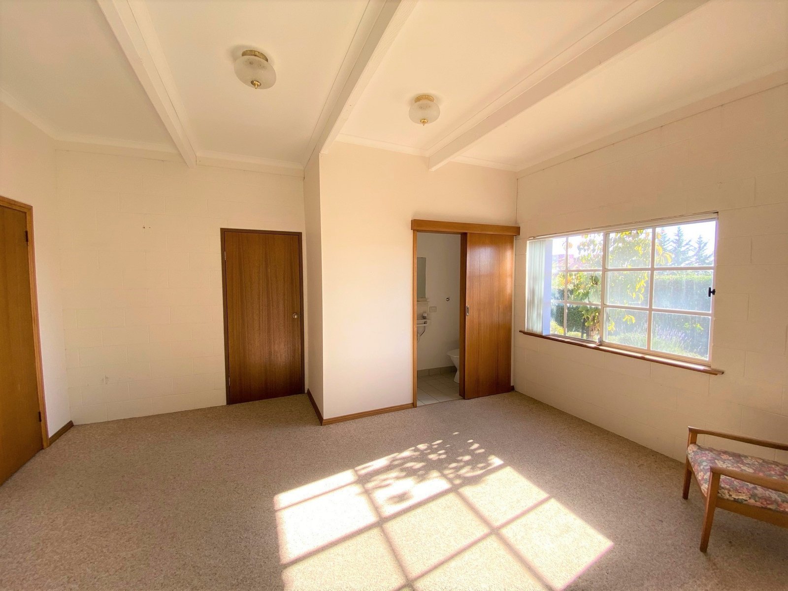 2/1 Alt na Craig Avenue MOUNT STUART 11