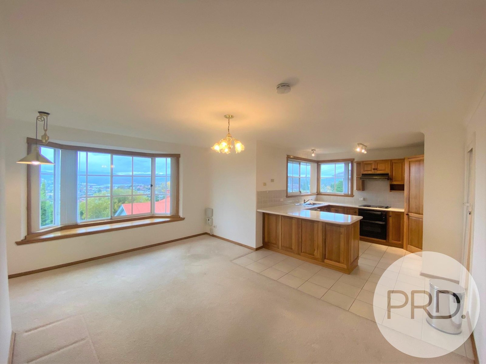 2/1 Alt na Craig Avenue MOUNT STUART 4