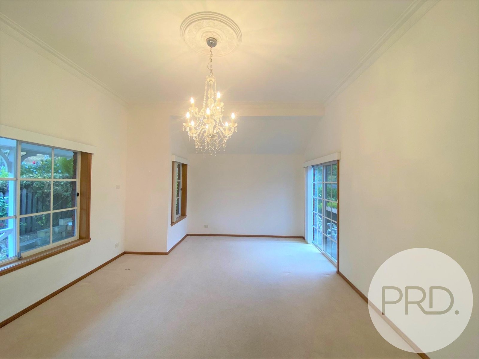 2/1 Alt na Craig Avenue MOUNT STUART 7