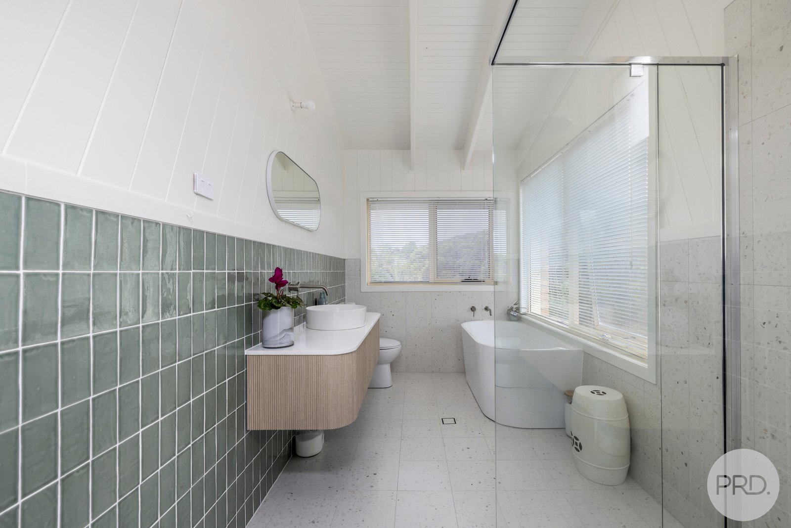 21 Amaroo Crescent FINGAL BAY 19