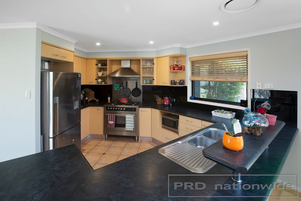 21 Amber Grove BOLWARRA HEIGHTS 11
