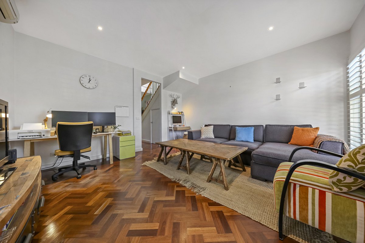Gallery: 21 Anarth Street