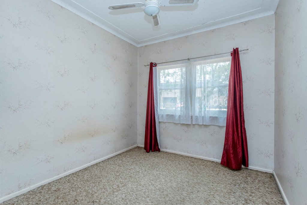 21 Anthony Crescent,  KINGSWOOD 2