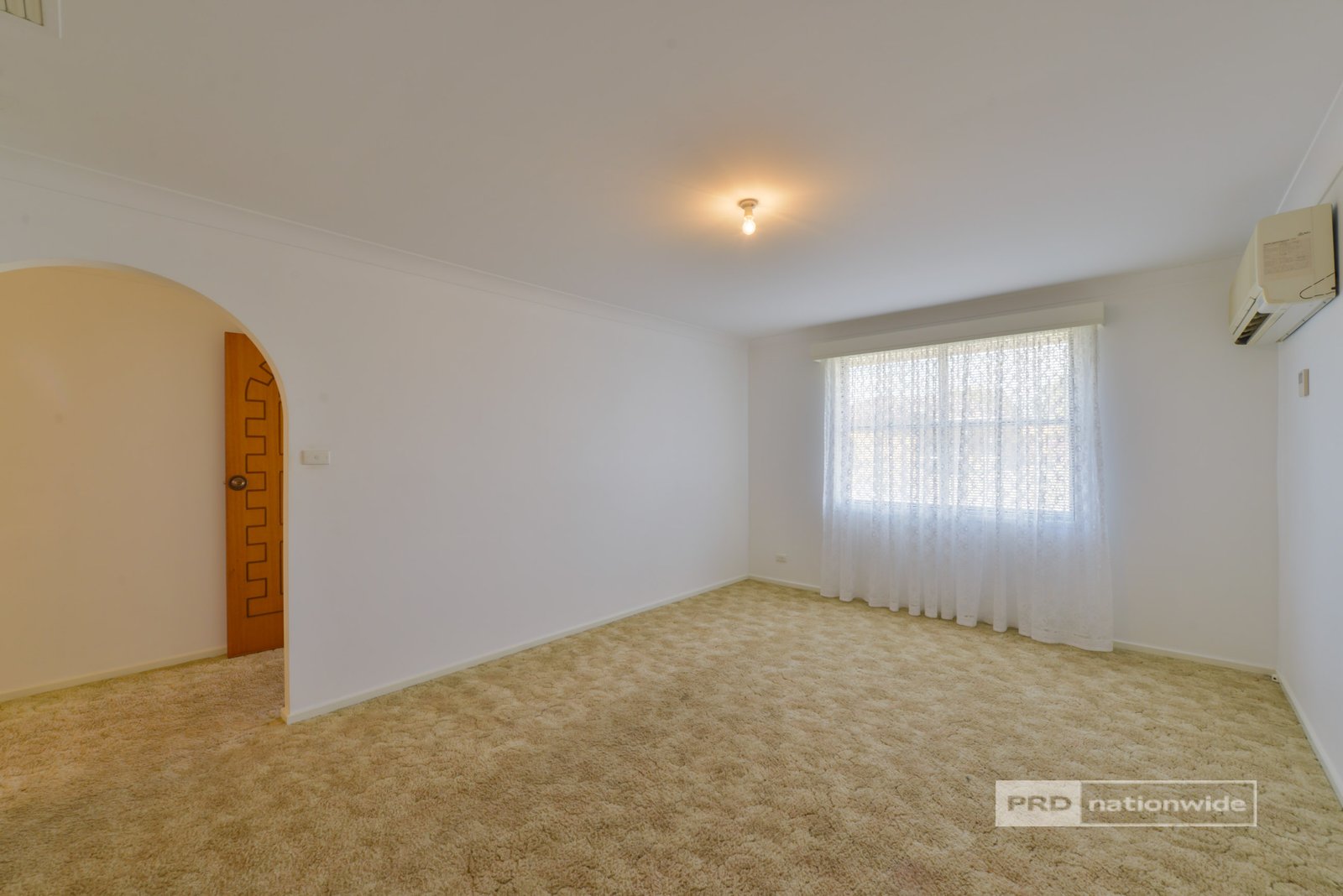 21 Arinya Street TAMWORTH 3