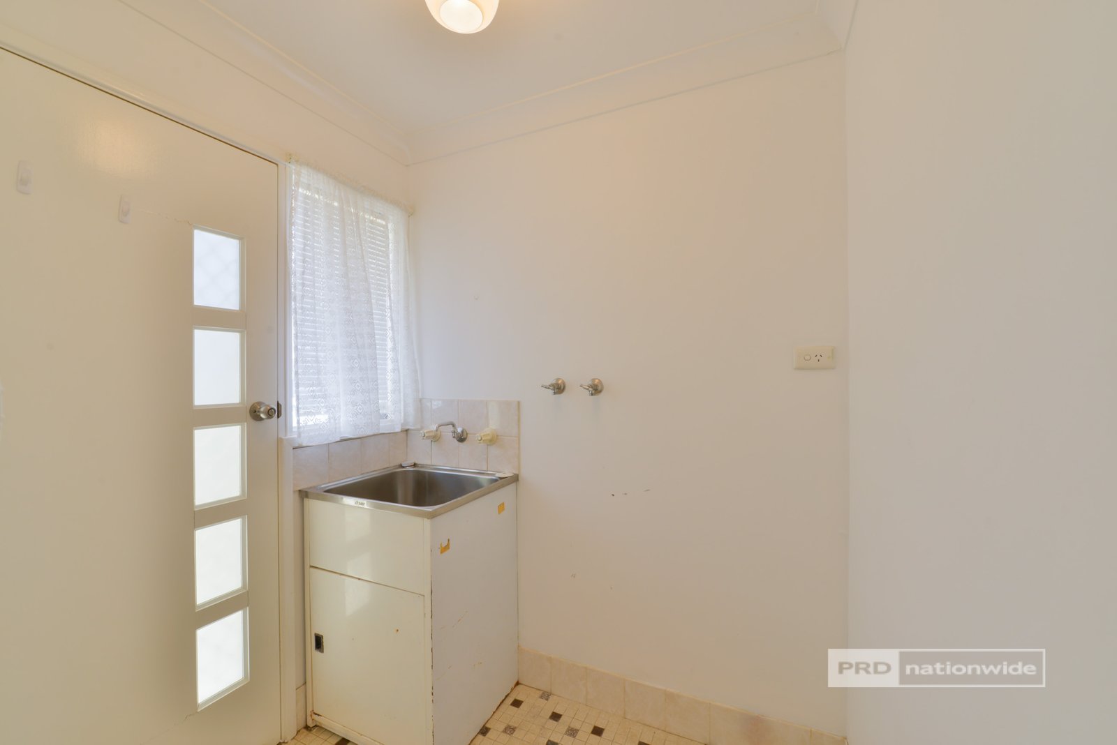 21 Arinya Street TAMWORTH 9