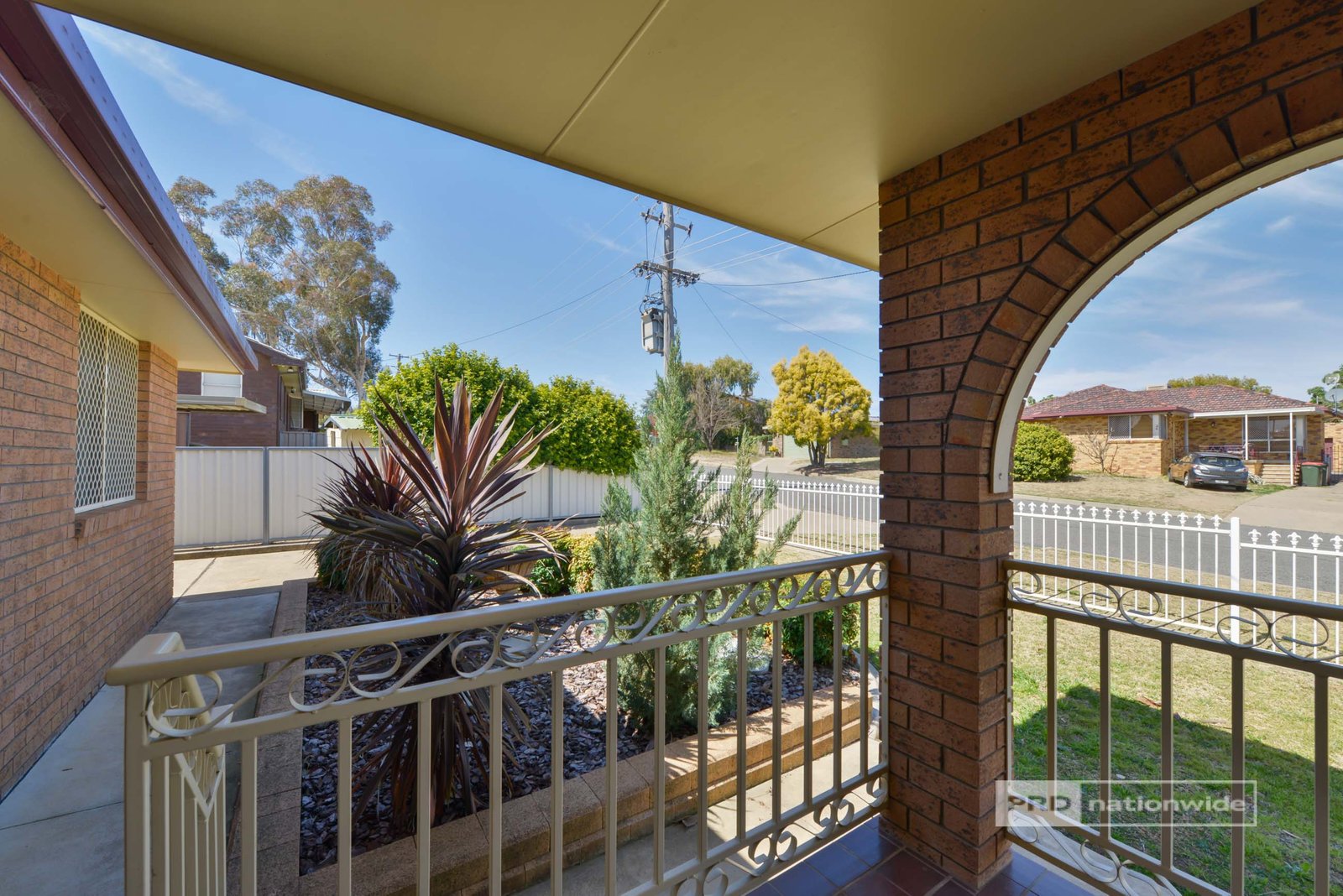 21 Arinya Street TAMWORTH 18