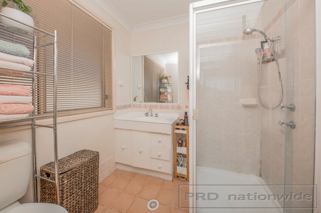 21 Bairds Close RUTHERFORD 6