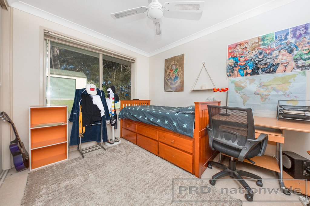 21 Bairds Close RUTHERFORD 8