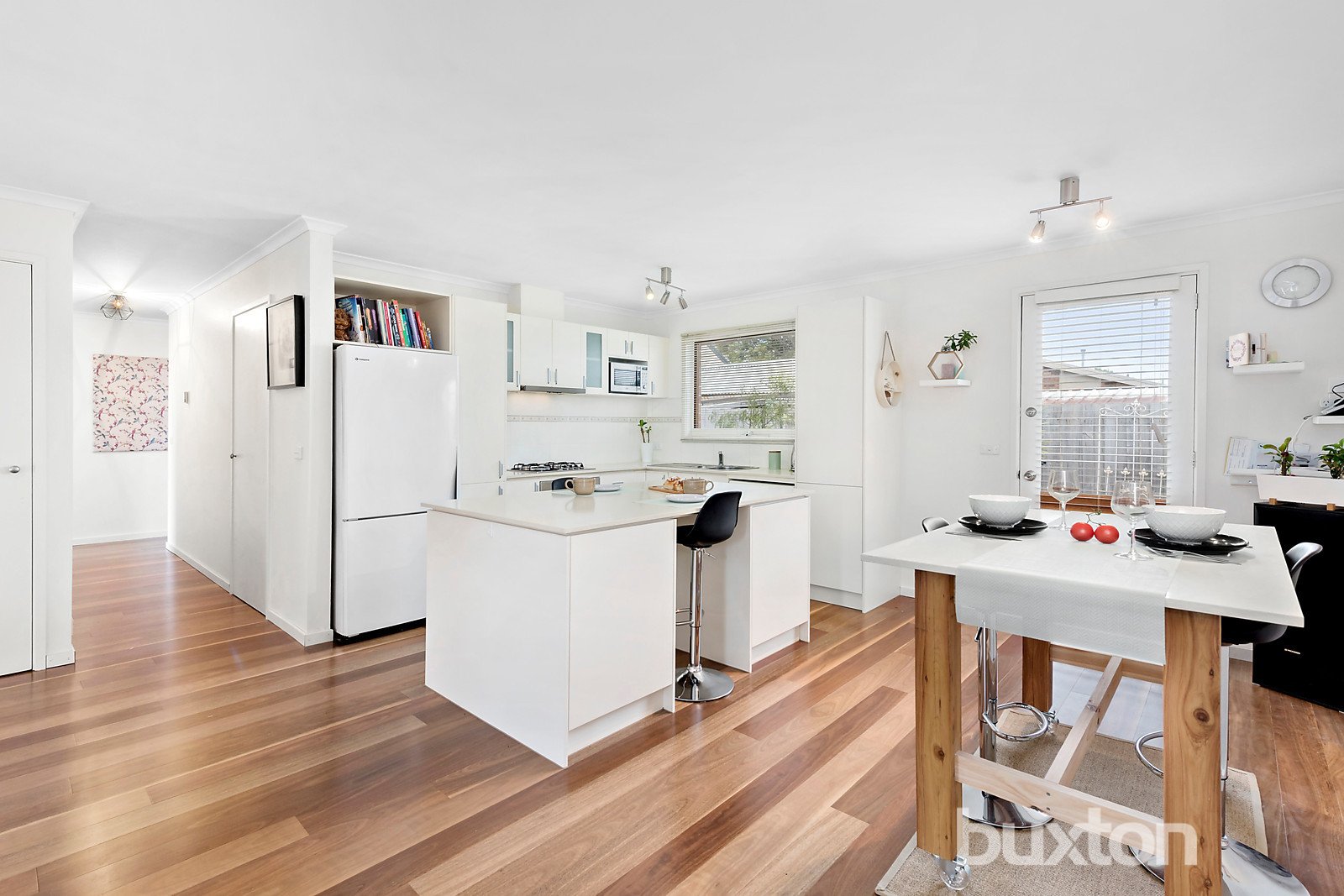 Gallery: 2/1 Baker Avenue