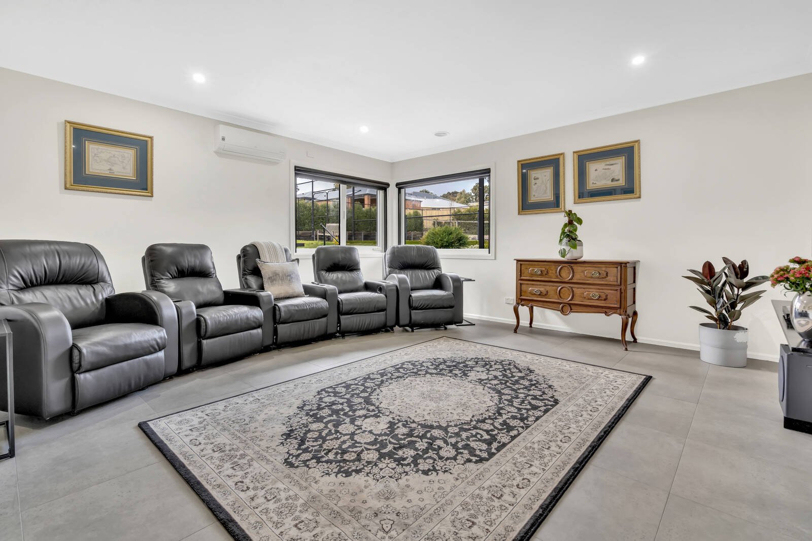 Real Estate and Property in 21 Ballymoyer Mews, Woodend, VIC