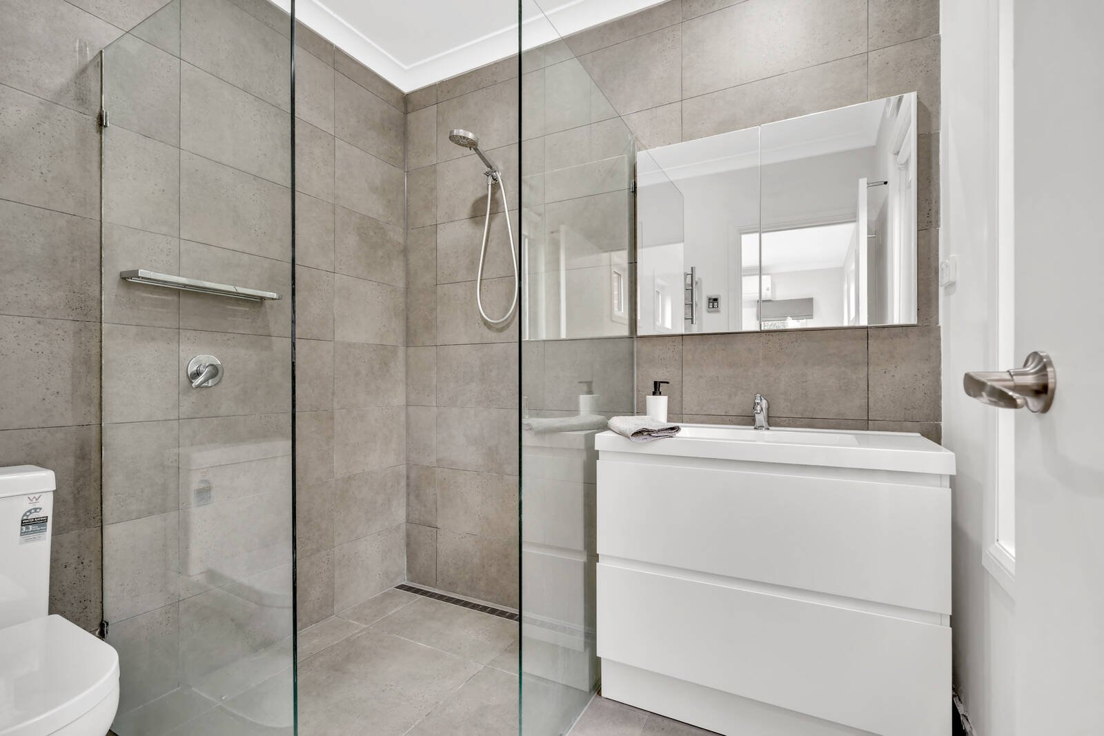 Real Estate and Property in 21 Ballymoyer Mews, Woodend, VIC