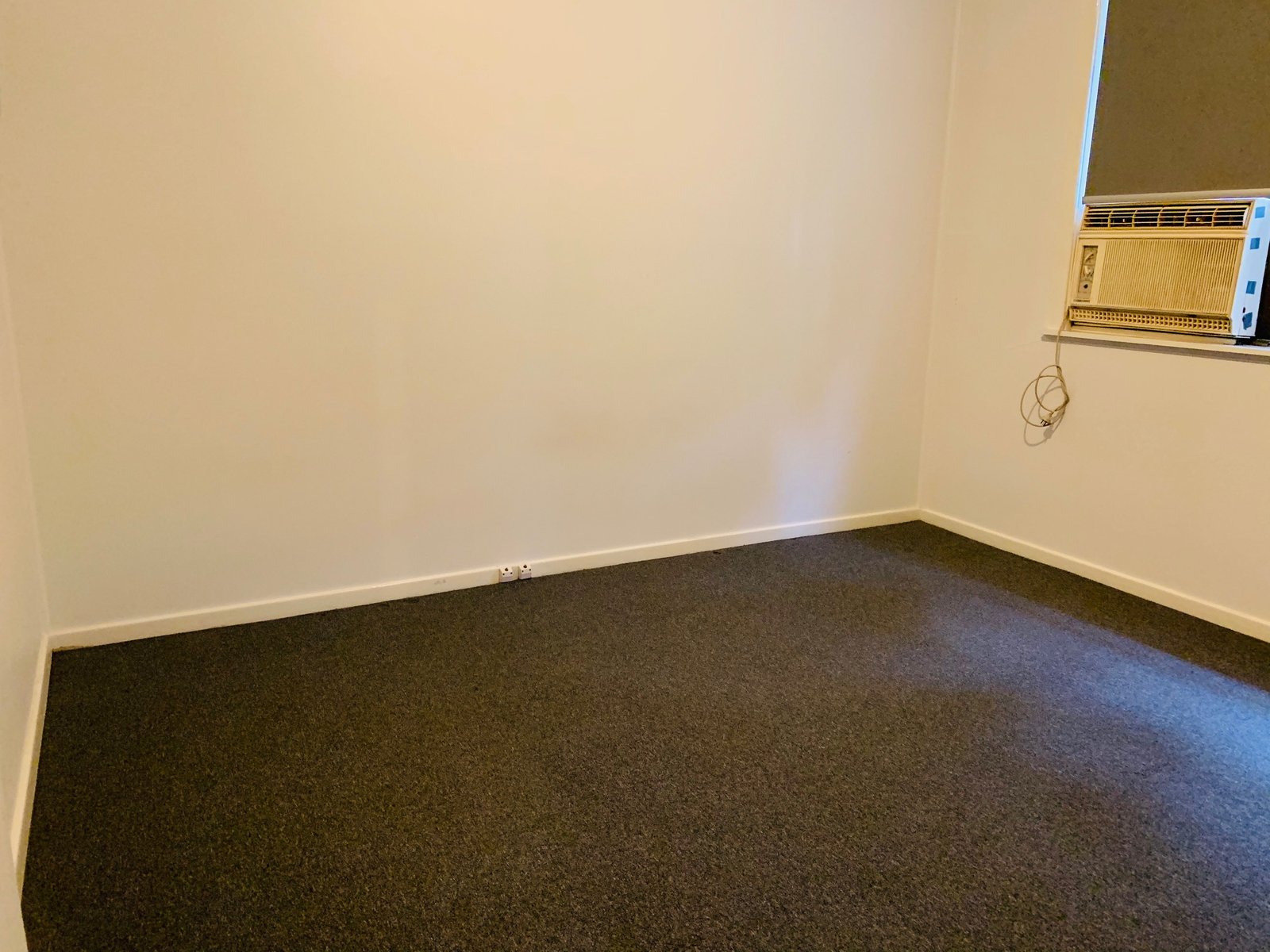 2/1 Bank Street EAST MAITLAND 4