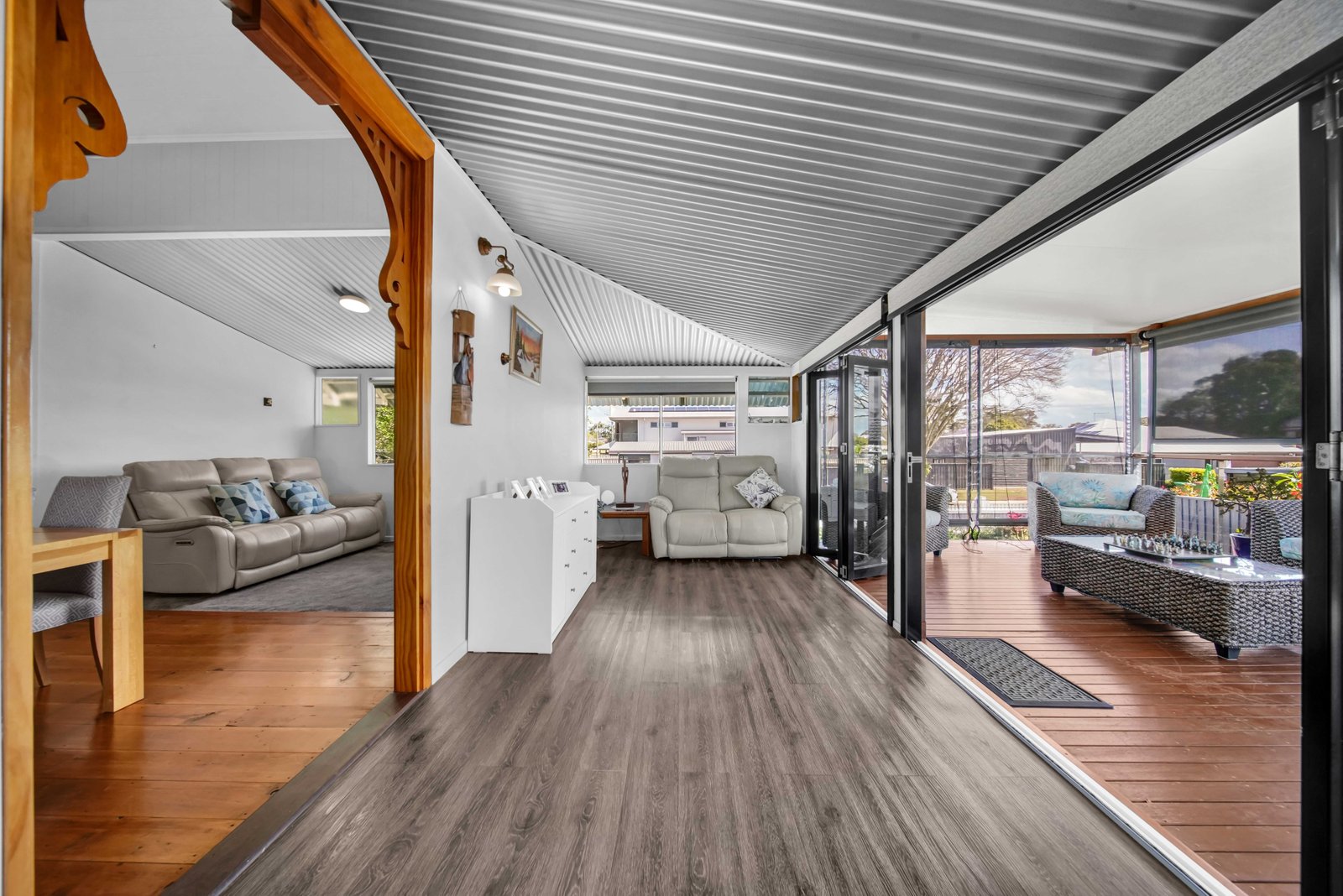 21 BAY Street REDLAND BAY 24