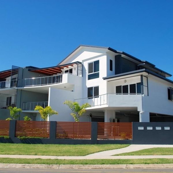 2/1 BEACH Avenue TANNUM SANDS 1