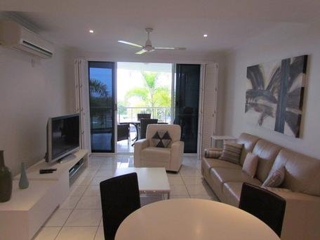 2/1 BEACH Avenue TANNUM SANDS 12
