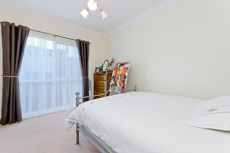 Gallery: 21 Belcher Street