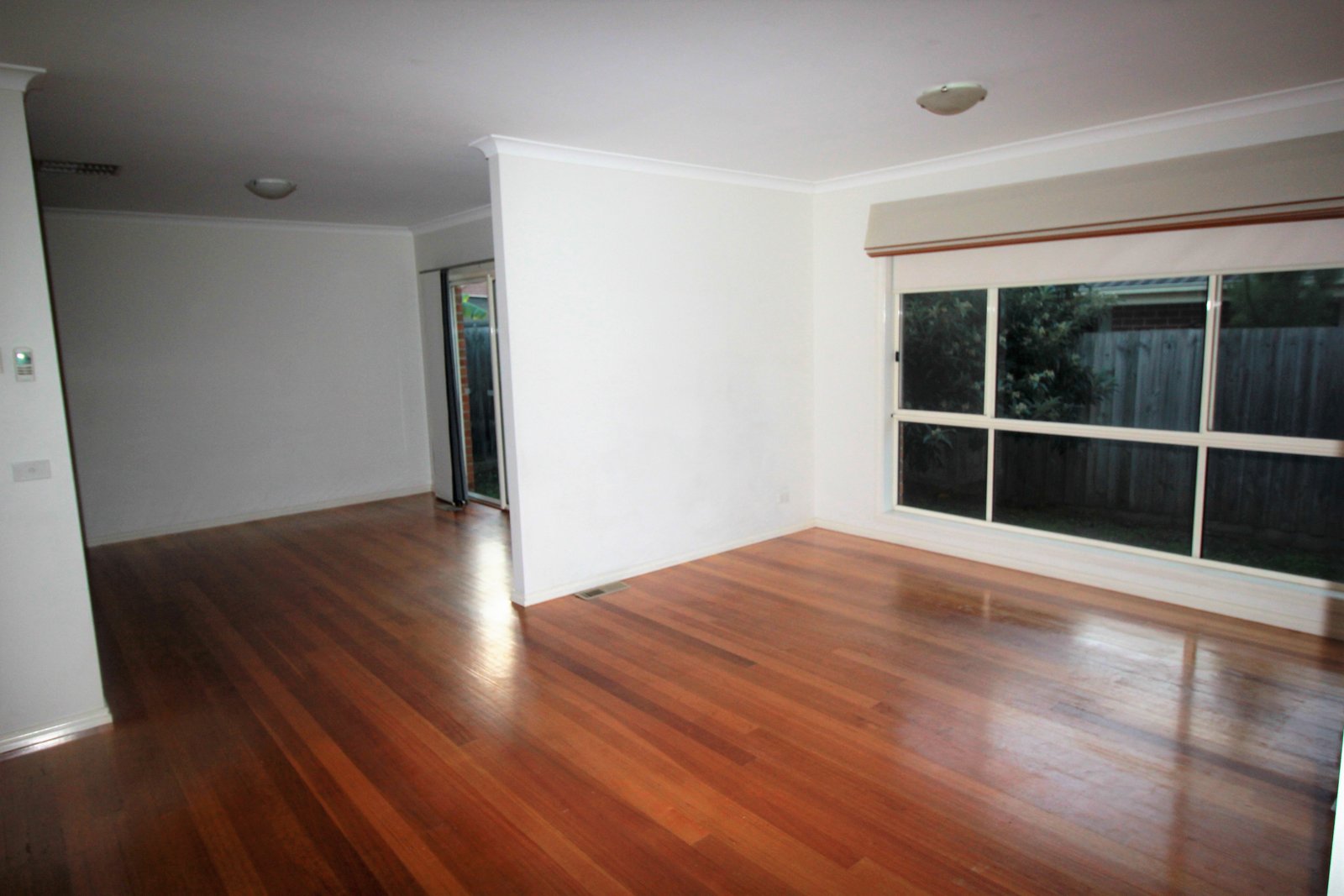 Gallery: 2/1 Bevan Avenue