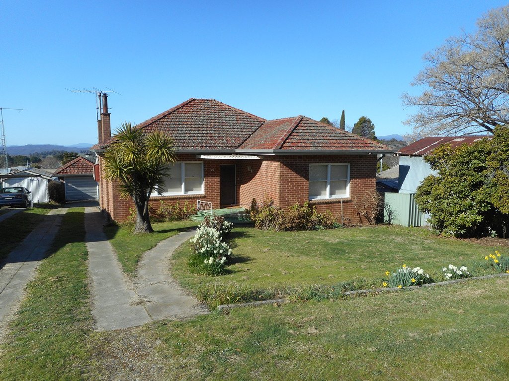 21 Birch Street BATLOW 7