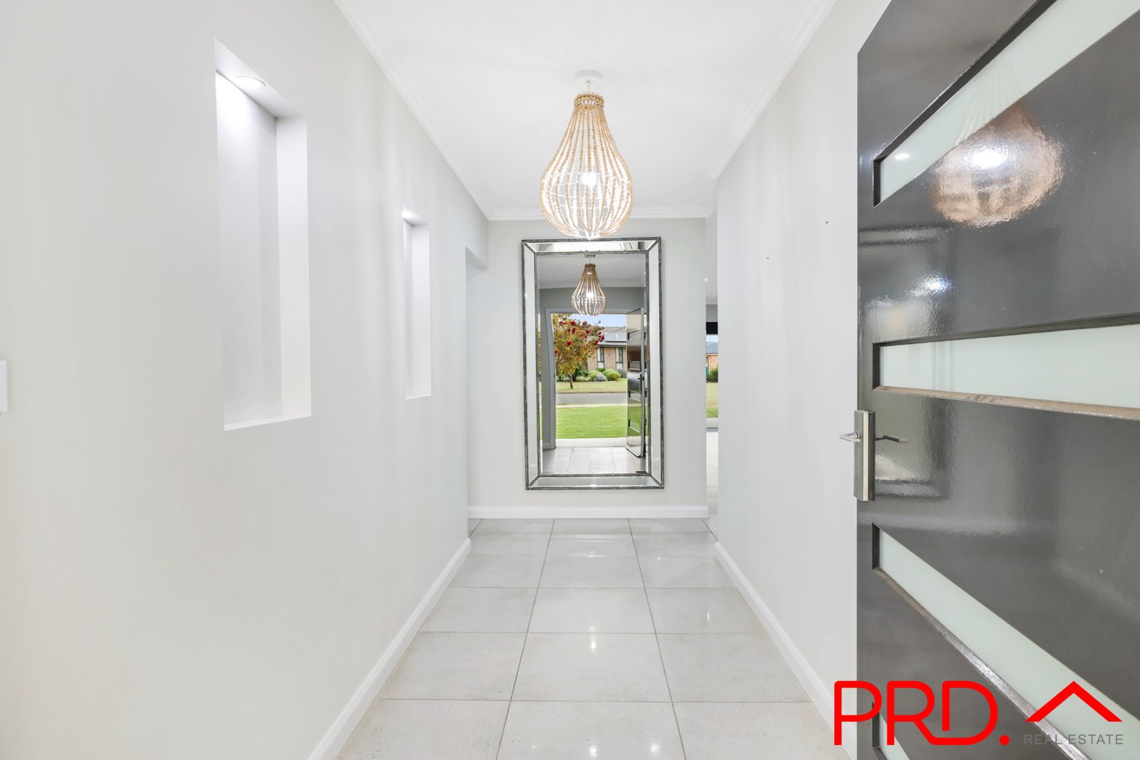 21 Bluebell Way TAMWORTH 2