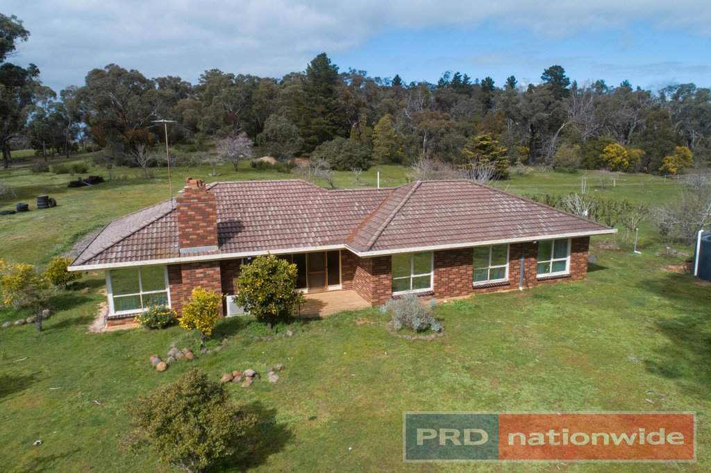 21 Blunts Lane LINTON 2