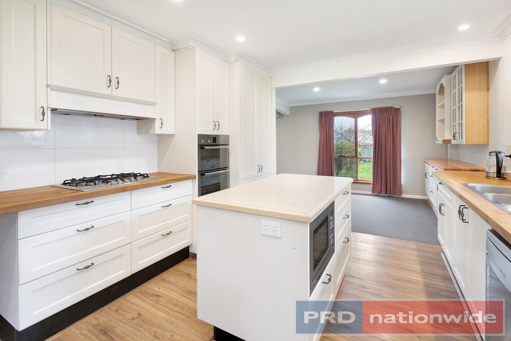 21 Blunts Lane LINTON 5