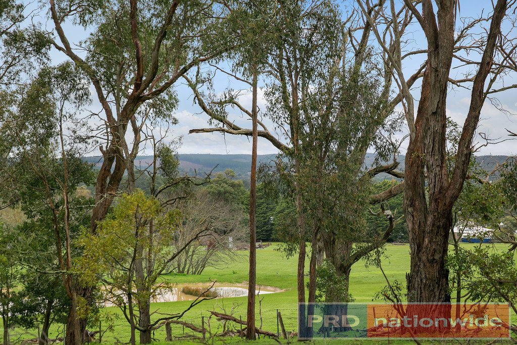 21 Blunts Lane LINTON 15