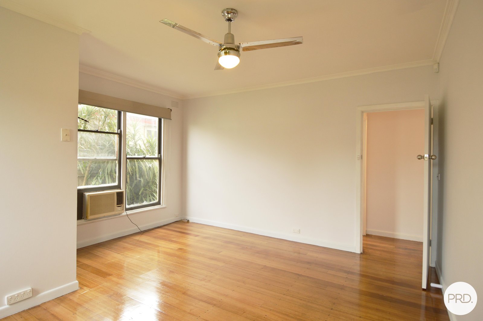 21 Boronia Grove WENDOUREE 5