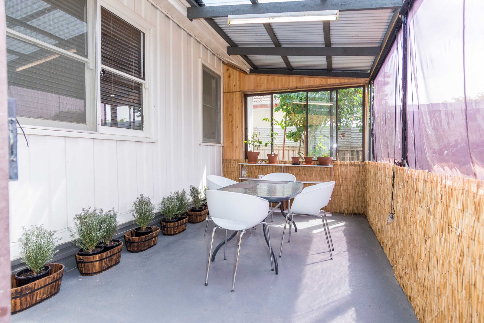 21 Boronia Grove WENDOUREE 8