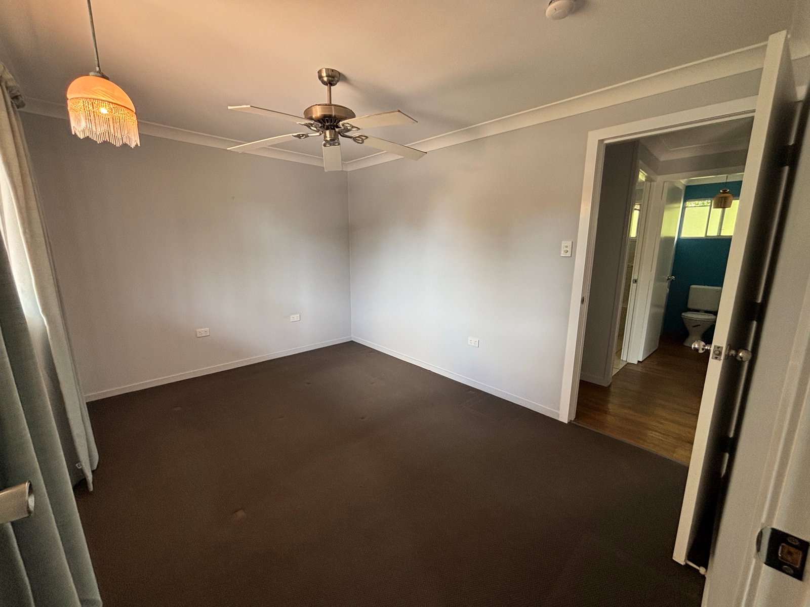 21 Bourke Street BLACKS BEACH 18
