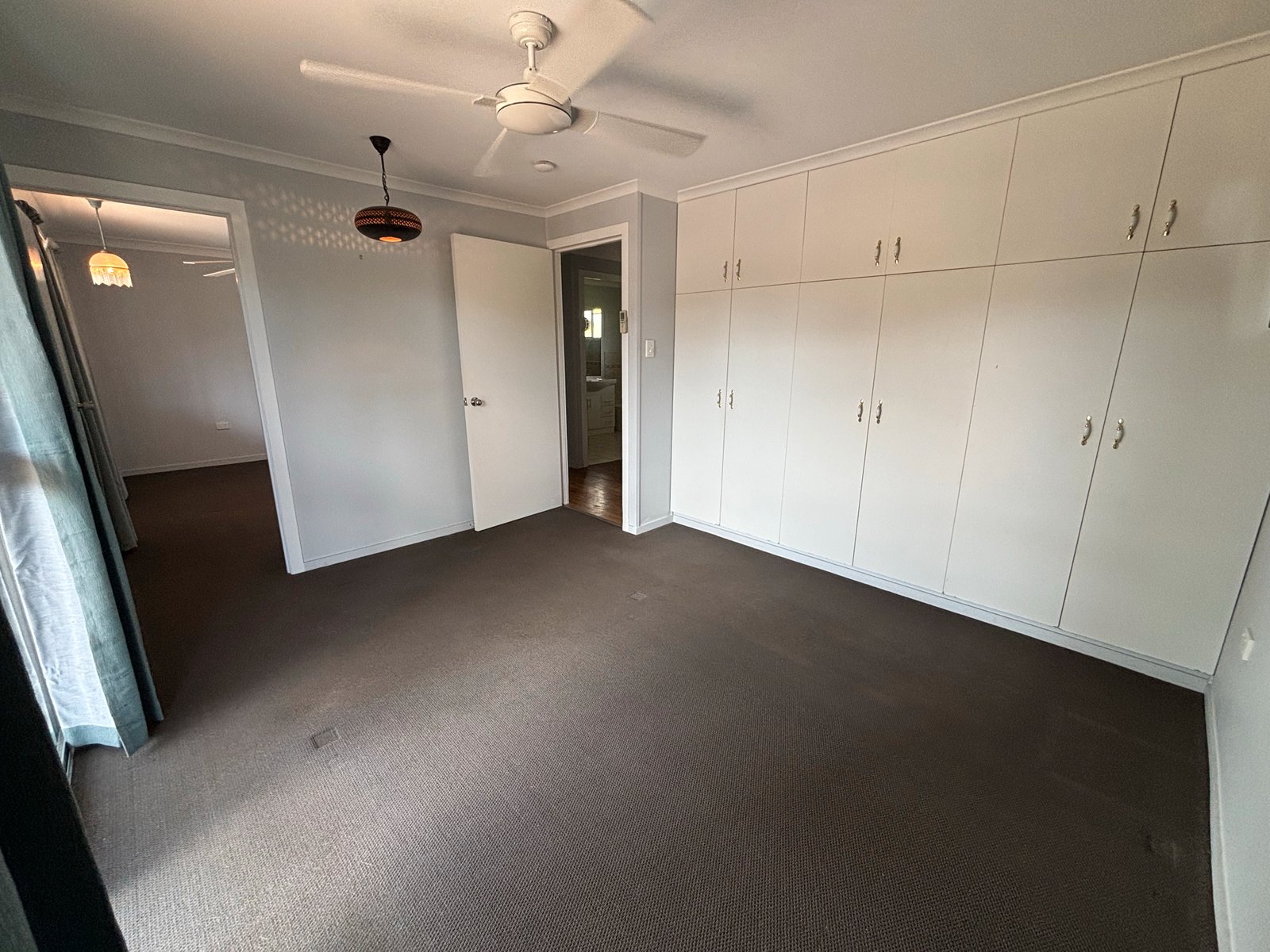 21 Bourke Street BLACKS BEACH 19
