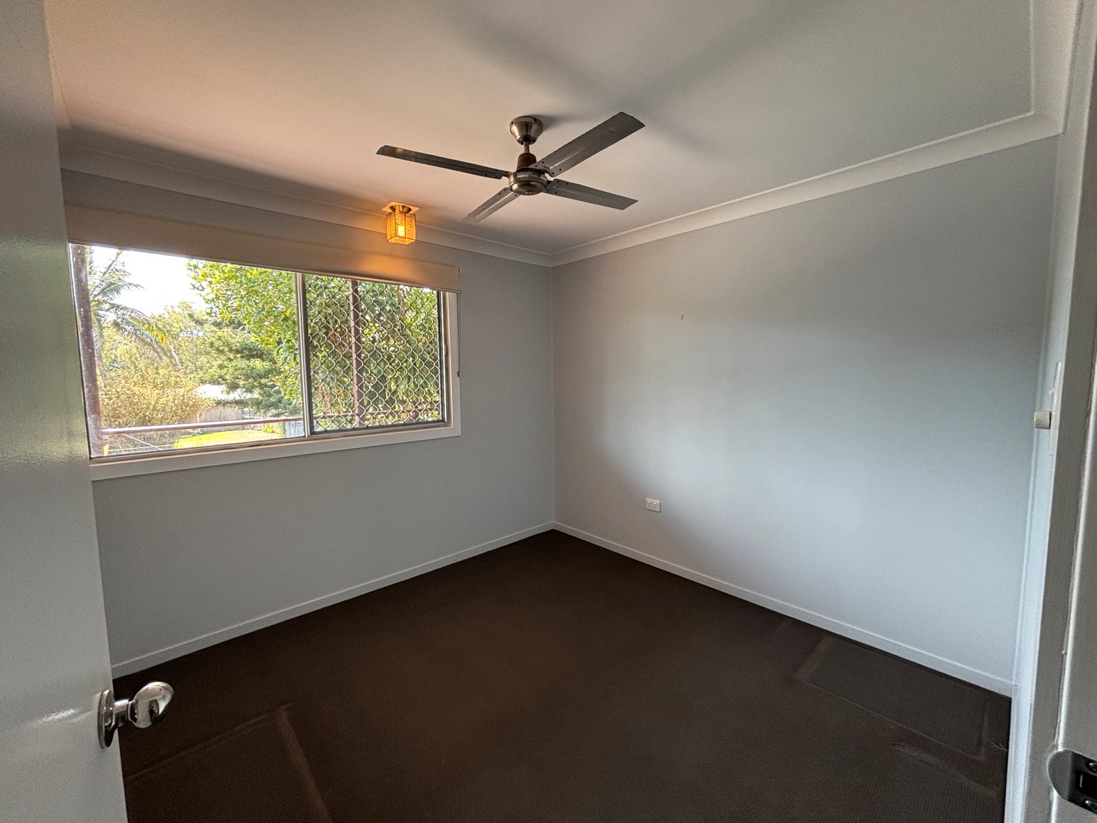 21 Bourke Street BLACKS BEACH 22