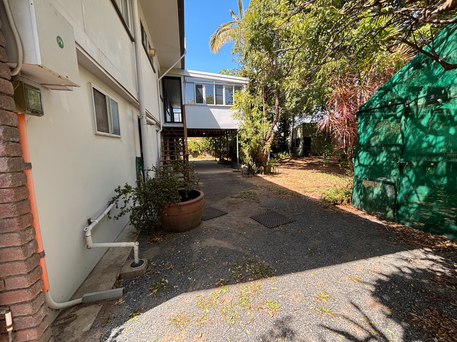 21 Bourke Street BLACKS BEACH 27