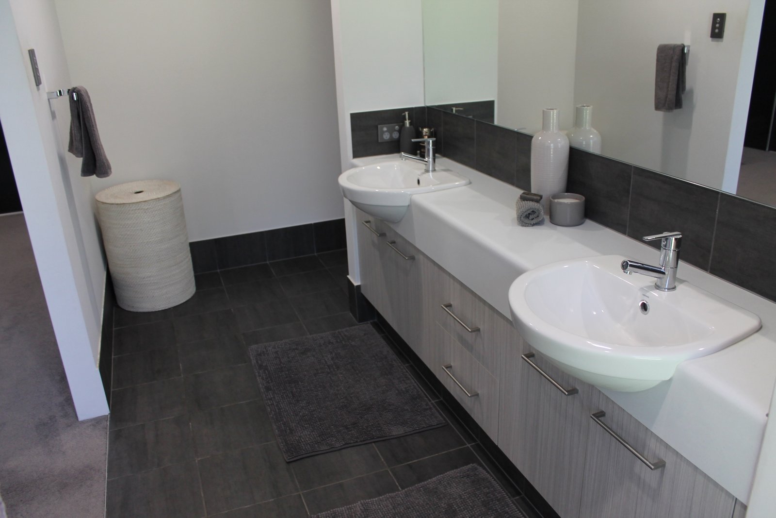 21 Bramley Loop MADELEY 11