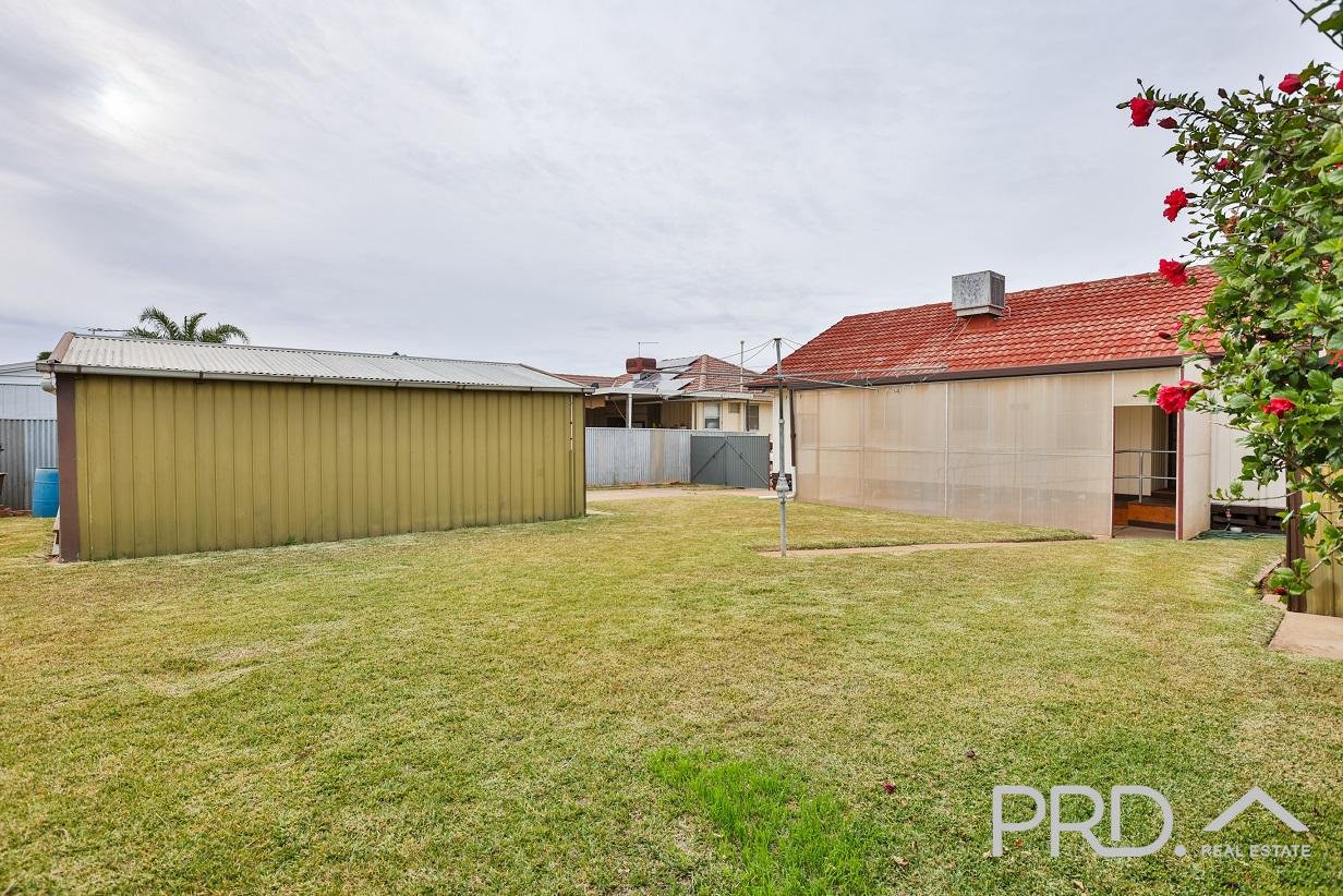 21 Brian Crescent MILDURA 16